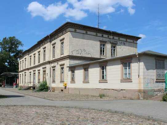 ✅ Bahnhof zu Verkaufen: Willkommen in der Stadt der Pferde! ✅