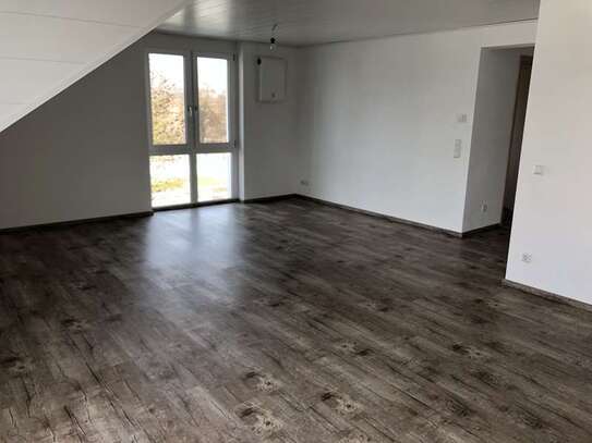 Helle hochwertige 2 Zi-WHG**modernes KFW 55 -Effizienzhaus** Sonnen Balkon,