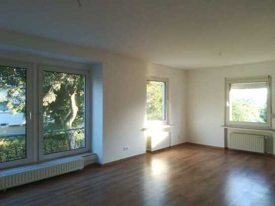 Sonnige, vollständig renovierte 5,5-Raum-Wohnung mit Südbalkon in Herdecke