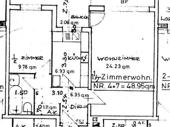 Renovierungsbedürftige 1,5-Zimmer-Wohnung mit Balkon