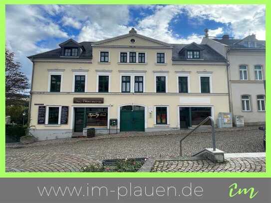 1 Zimmerwohnung im Stadtzentrum von Plauen - Bad mit Fenster - Küche mit EBK - Wohnzimmer mit Balkon