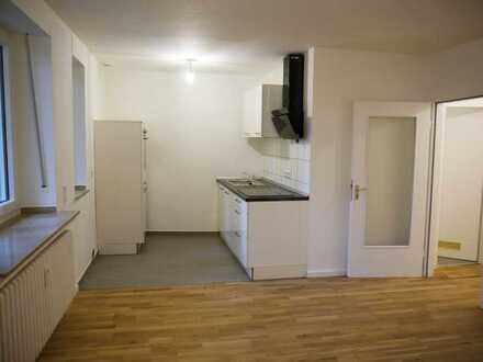 Stadtwald nahe 1-Zimmer-Souterrain-wohnung mit EBK
