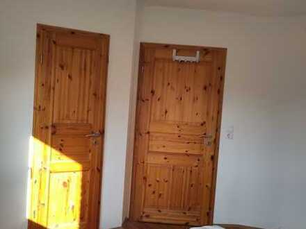 separate unmöbilierte Wohnung
