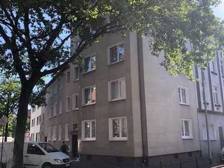 Solides 8 - Parteien Haus in Duisburg Hochfeld zu verkaufen
