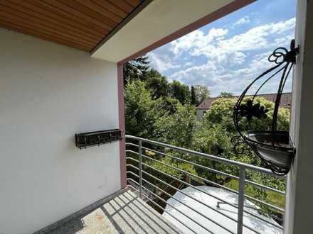 2 Zimmer Wohnung mit Balkon Ihr Besichtigungstermin unter 0471-9473030