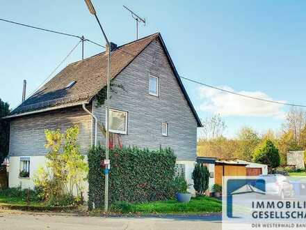 Kleines Einfamilienhaus mit separatem Gartengrundstück in Ortsrandlage von Neitersen!