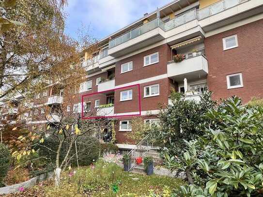 Sonnige 3 Zimmer Balkon Wohnung mit KFZ Stellplatz, 1.Etage in Zehlendorf nahe Wannsee, 93 m², TOP