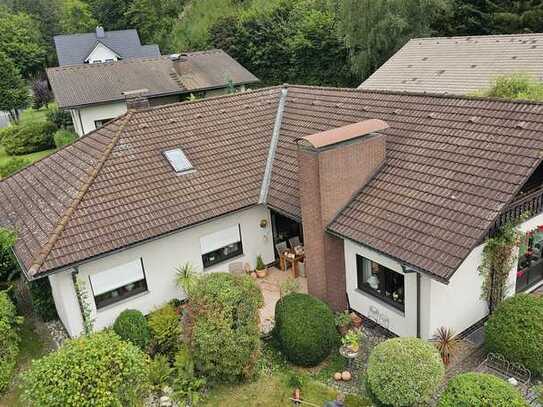 Winkelbungalow im schönen Frankenwald 385000 € - 226 m² - 6.0 Zi.