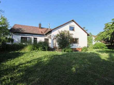 Großzügiges EFH mit Garten, Doppelgarage und Ausbaupotenzial in guter Lage von Hagelstadt