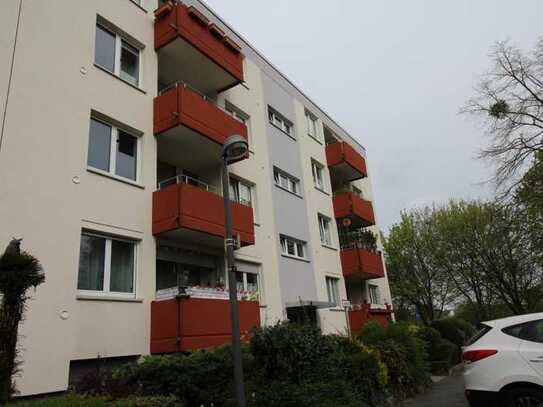 vermietet Wohnung mit Balkon