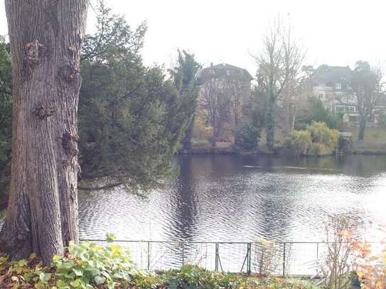 Wasserblick, Wohnung mit privatem Seezugang / Garten in Bestlage Grunewald