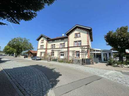 Gastronomieanwesen im Denkmalgeschütztem Bahnhofsgebäude in Gottenheim