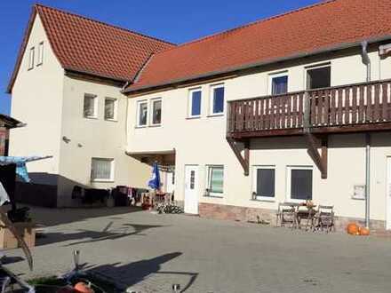 Individuelles Mehrfamilienhaus mit gewerblichen Potential im Nebengelass im Ortsteil Ichstedt