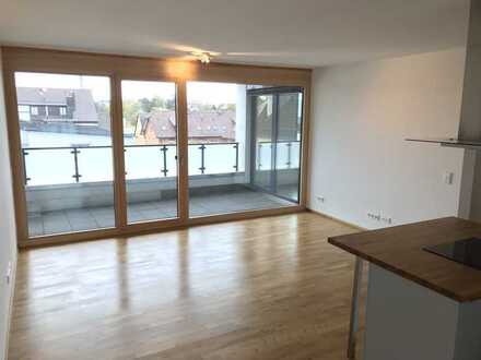 SEE.STATT - helle 2-Zimmer-Wohnung mit Teil-Seesicht