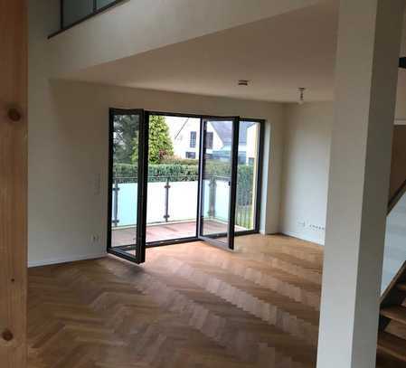 Neuwertige 4 Zimmer-Maisonette-Wohnung mit Balkon und Gartenmitnutzung in Pulheim