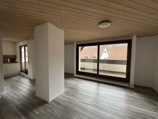 Sanierte 3,5-Zimmer-Wohnung mit Balkon und Einbauküche in Metzingen