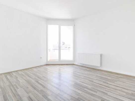 *Frisch Renovierte* 3-Zimmer-Wohnung mit Loggia auf 71m²!