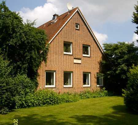 Dachgeschoss-Wohnung, ehem. Bauernhof, Nähe AB-Kreuz Bordesholm