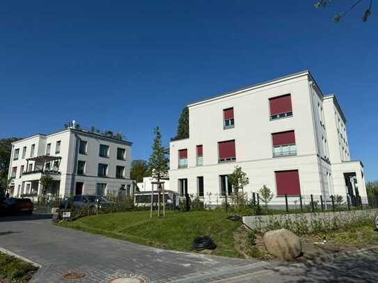 TOP-Lage am Jungfernsee mit EBK und Balkon: Exklusive 3-Zimmer-Wohnung in Potsdam