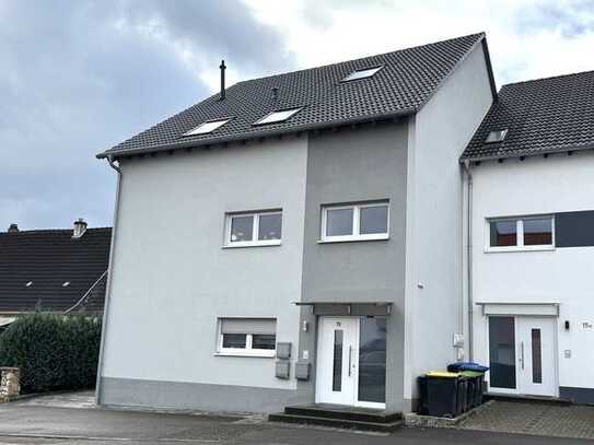 ETW in Homburg zu verkaufen! 3 ZKB mit Balkon. Kapitalanlage.