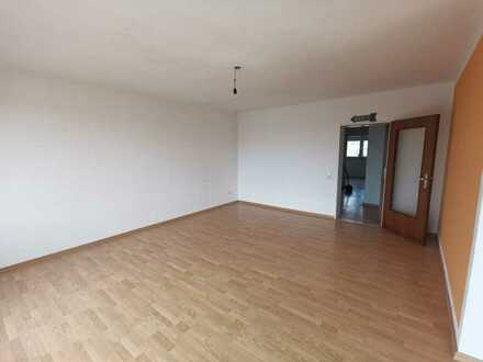 helle 2,5-Zimmer-Wohnung in 51381, Leverkusen