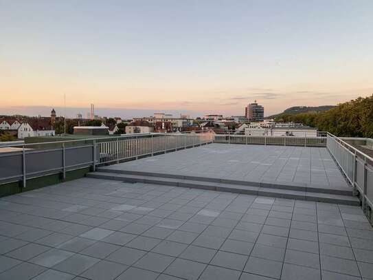 Exklusiver geht es nicht! Ihr Wohntraum direkt an der Neckarpromenade mit 120 m² Dachterrasse