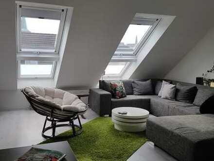 Über den Dächern von Bochum !!Stilvolle 2,5-Zimmer-Dachgeschosswohnung mit EBK