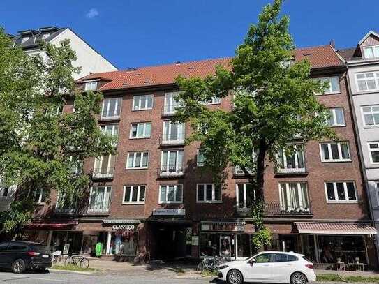 Attraktive Ladenfläche zwischen der U-Bahnstation Hudtwalckerstraße und dem Winterhuder Marktplatz