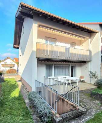 Schönes Reiheneckhaus in gefragter Wohnlage mit Garten, Balkon, Terrasse, Garage u. Stellplatz