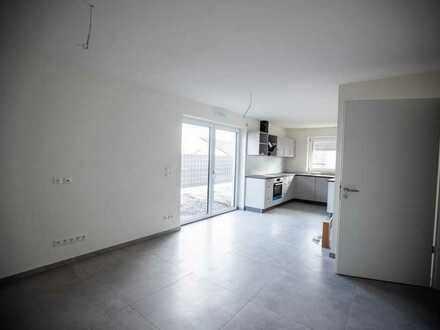 Neubau-Erstbezug 105 qm Wohnung mit 45 qm Terrasse - Fliesenboden