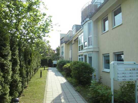 2 Balkone - Wohnen mitten im Grünen...