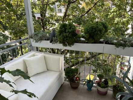 4 ZW mit Balkon in einem herrlichen Stilaltbau