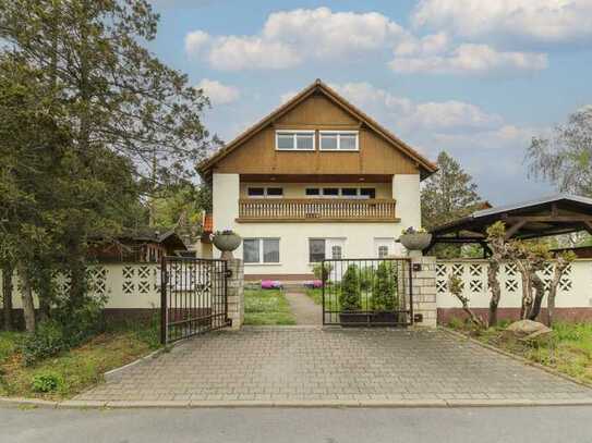 Mehrgenerationenhaus mit 3 Wohneinheiten, Balkon und Garten in Dresden-Pappritz