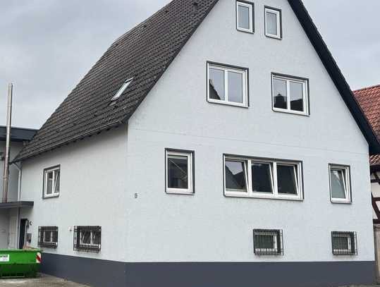 Geräumiges, 5-Zimmer-Einfamilienhaus mit toller Innenausstattung und EBK in Klingenmünster