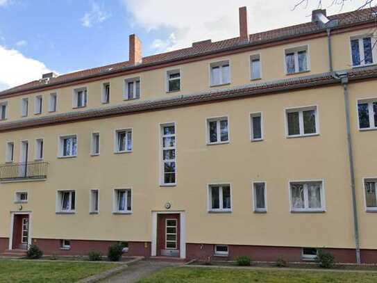 Ruhige 2,5-Zimmer-Wohnung mit Balkon in Berlin Lichterfelde (Steglitz)