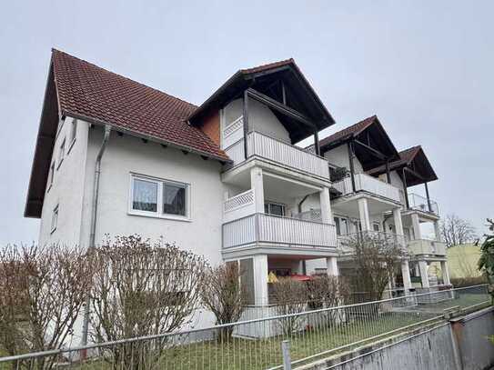 Langen: Attraktive 1 Zimmerwohnung mit Balkon, Einbauküche und Tiefgaragenplatz!