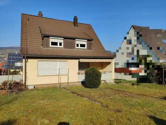 Freistehendes Ein- Zweifamilienhaus in ruhiger Aussichtslage von Remshalden