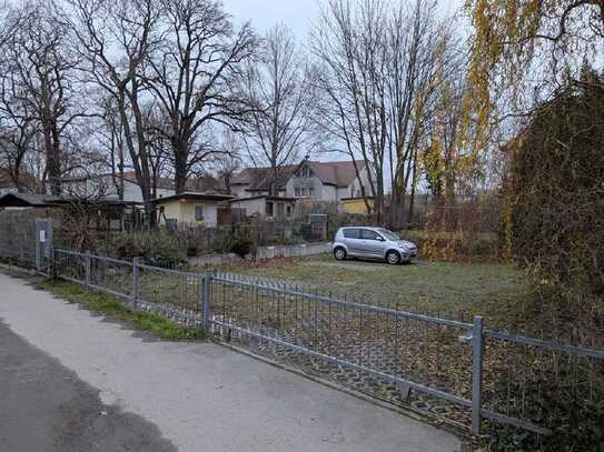 Rückertstraße: Außenstellplatz / kurzfristig frei