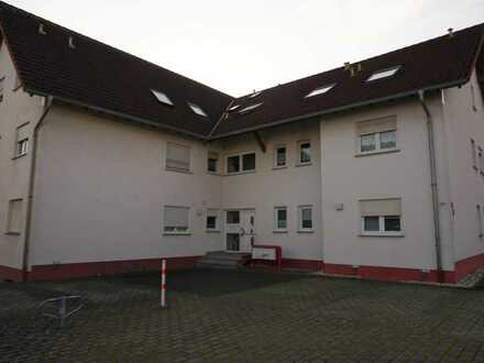 Bezaubernde 3- Zi. Dachgeschoss-Wohnung in ruhiger Lage von Butzbach