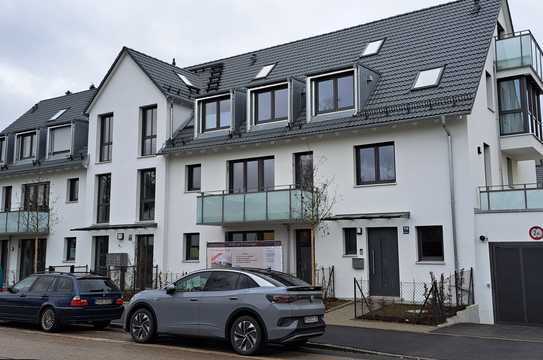 Neubau, bezugsfertig, exklusive Dachgeschoss- / Galerie Wohnung