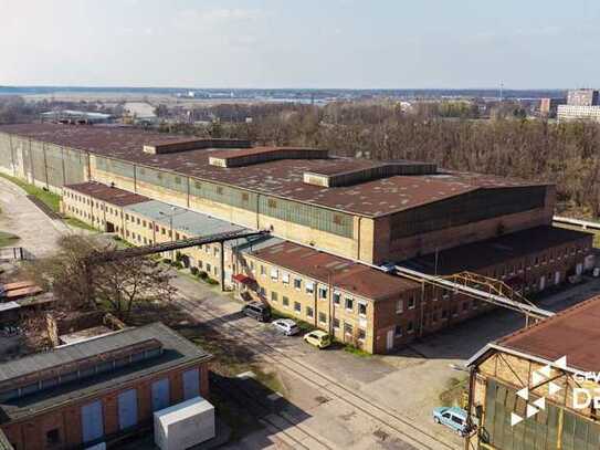 Industriehalle 9.000 qm inkl. Krananlagen (20 - 40t) und Gleisanschluss in Dessau | Ab 1,90 €/m²