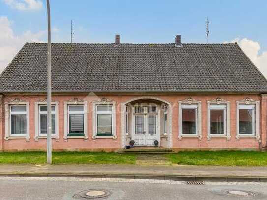 Charmantes Mehrfamilienhaus mit 4 Hallen und vielseitigem Nutzungspotential in ruhiger Lage