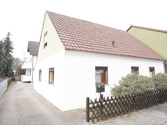 Weiterstadt-Kernstadt...SANIEREN oder NEUBAU...KLEINES Haus - VIEL ARBEIT