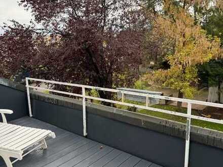 Schöne 2-Zimmer-Wohnung mit neuem Balkon in Forst zu vermieten !