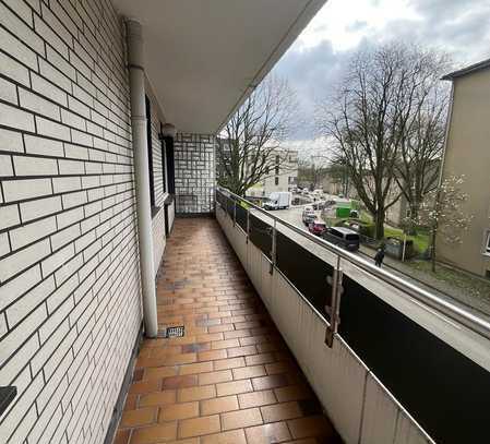 Zentral gelegene 2 Raum Wohnung mit Balkon