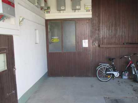 *** Einfache, trockene Kalthalle ca. 33 m² ***