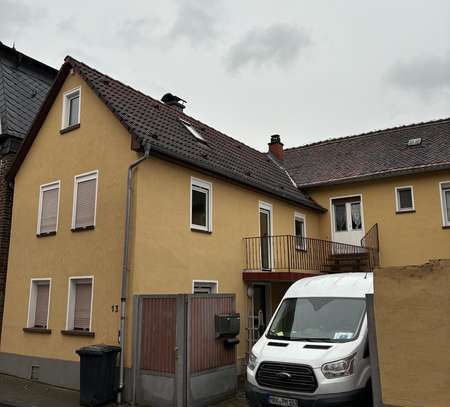 Helle 3-Zimmerwohnung mit Balkon!