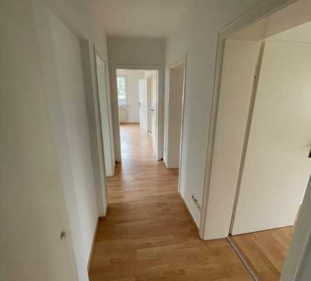 Sehr schöne 4-Zimmer Wohnung mit Balkon in Coburg