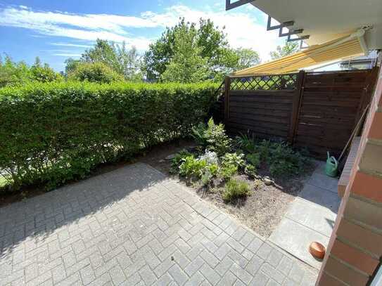 Renovierte, helle Parterre-Wohnung mit zwei Zi., EBK, Bad, Terrasse und TG in Schenefeld