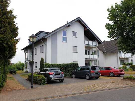 2 - Zimmerwohnung mit Loggia in Hennef-Happerschoß, renoviert